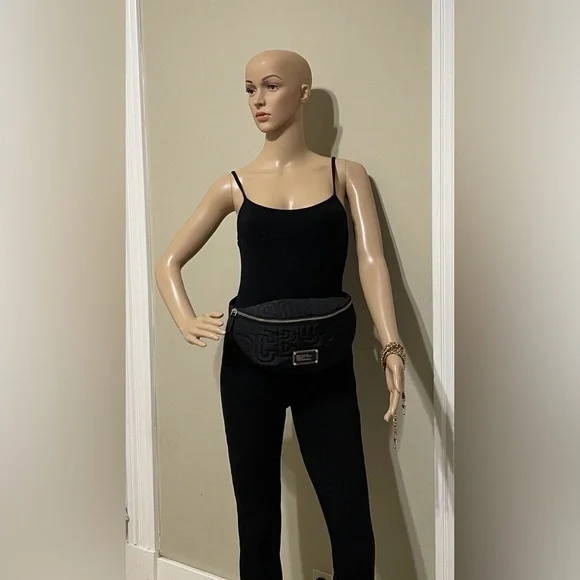 Marc Jacobs Quilted Black Belt/Body Bag - Picture 14 of 14